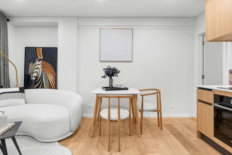 122/8 Meadowbank Road_5
