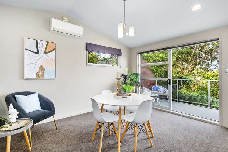 10 Eastview Grove Normandale_8