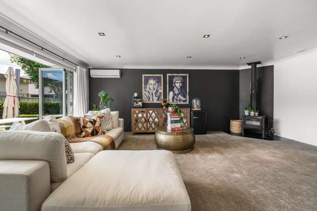 4 Bed + Office, Indoor-Outdoor Flow, Just Gorg!