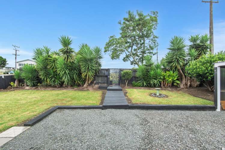 23 Great North Road Te Kamo_13