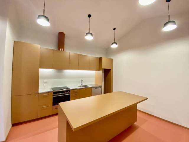 18 Whittington Drive 11103_1