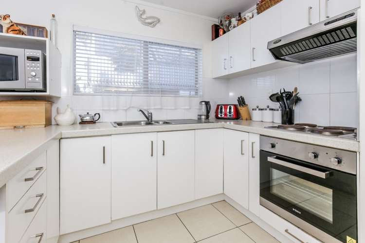 4/32a Ambler Avenue Glen Eden_3