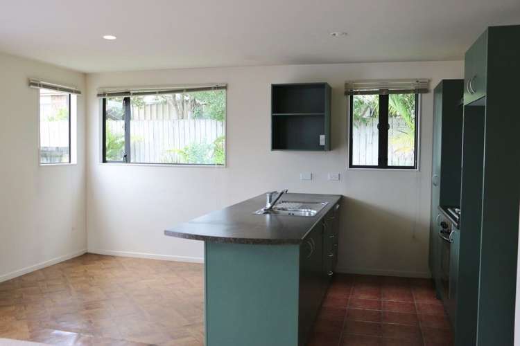 28 Woodbank Drive Glen Eden_6