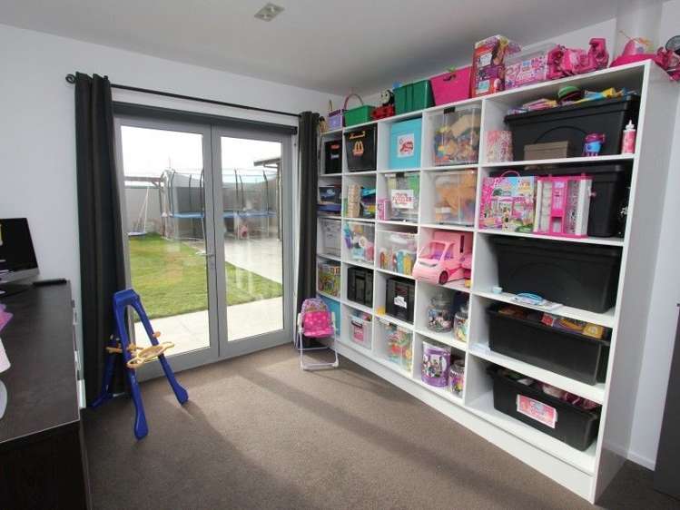 8 Westpark Close Allenton_12