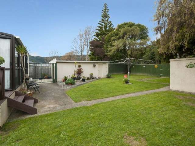 68 Waddington Drive Naenae_4