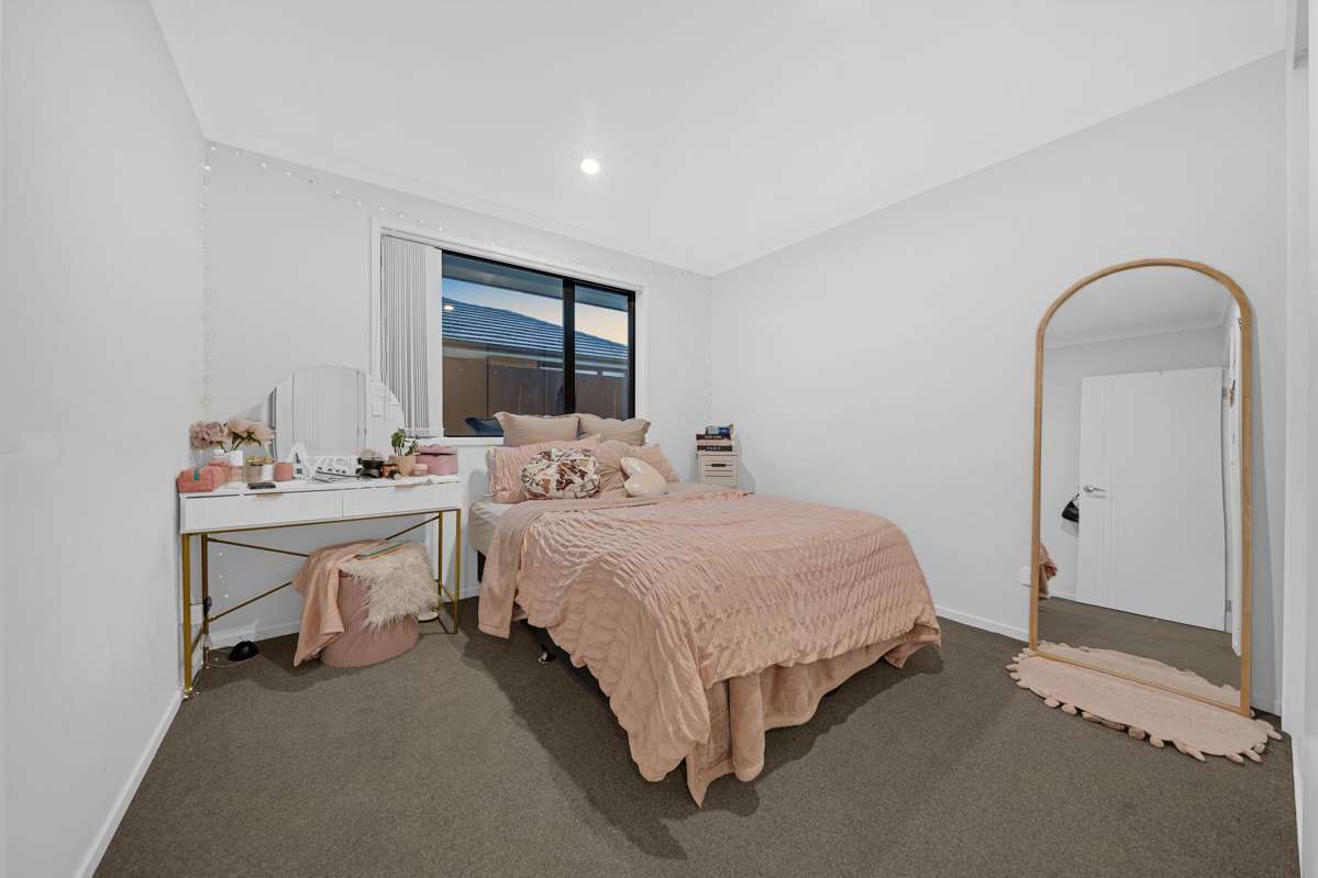 23 CULVERWELL CRESCENT_5