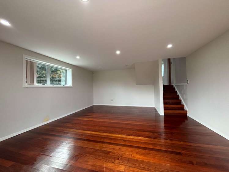 42 Henson Road Whitford_1