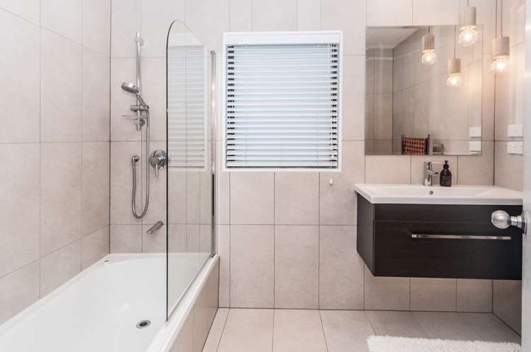 2/16 Sayegh Street Saint Heliers_11