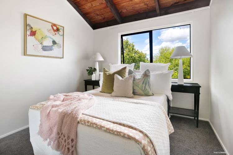 64b Mirrabooka Avenue Botany Downs_9