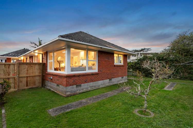 1&2/34 Evelyn Place Hillcrest_30