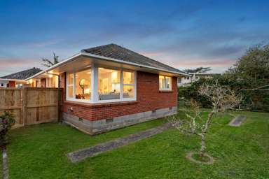 1&2/34 Evelyn Place_3