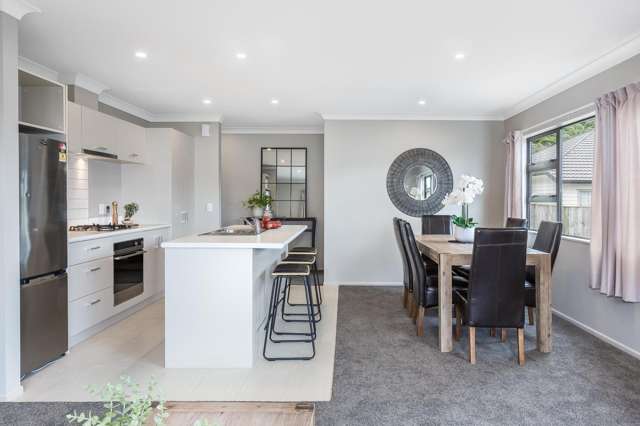 27 Moonsail Drive Whitby_2