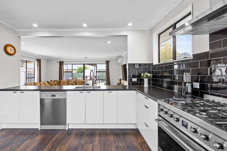 135 Harold Holt Avenue Pirimai_2