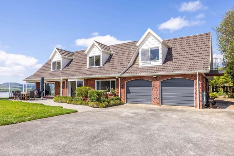 255 Hetherington Road_0