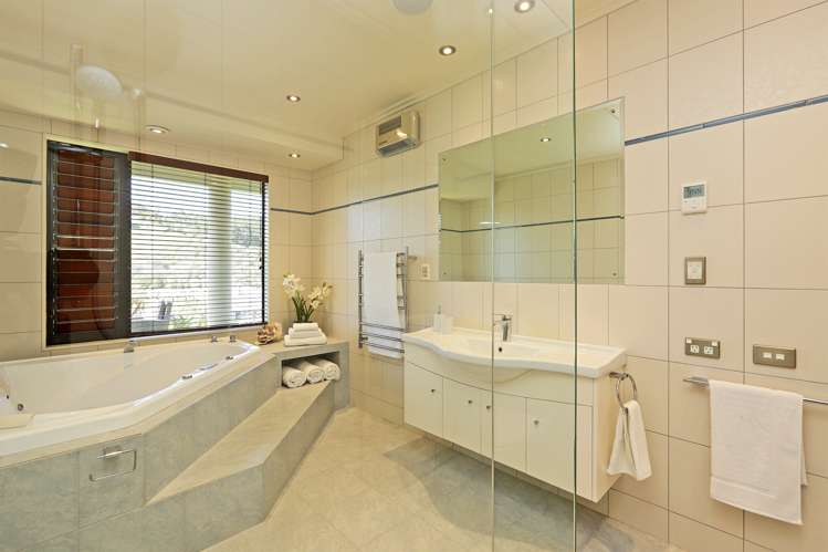 102 Kent Terrace Taradale_15