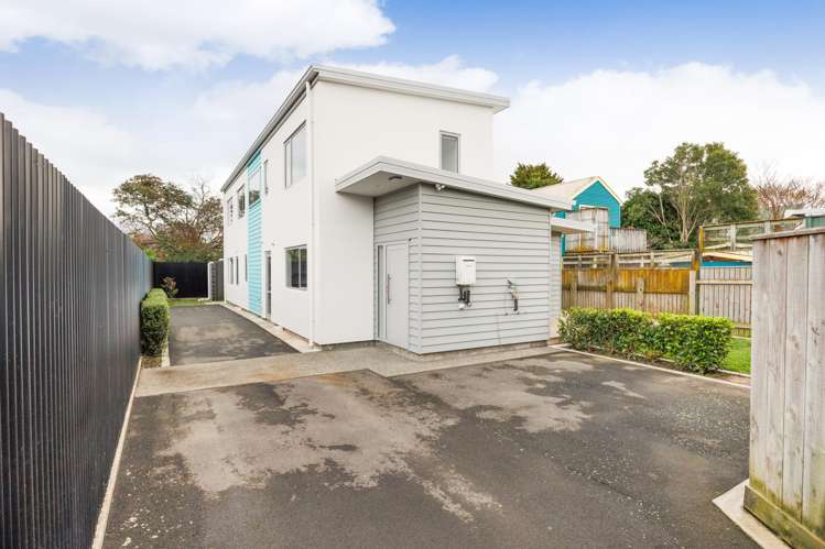 26a Worcester Street West End_22