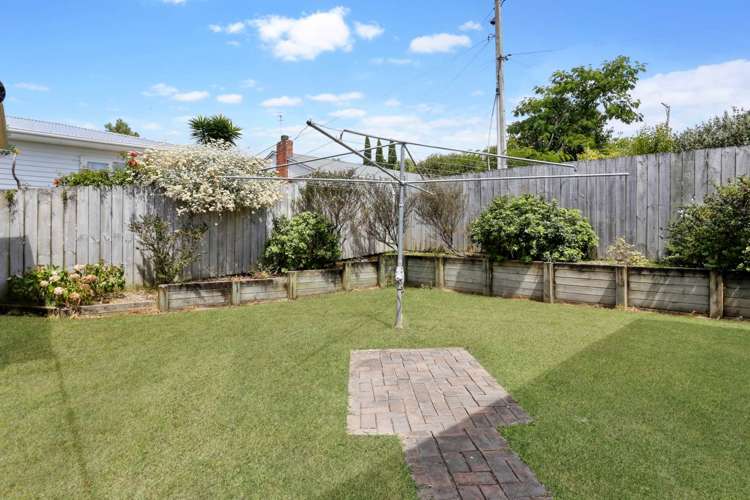 63 Methuen Road New Windsor_15