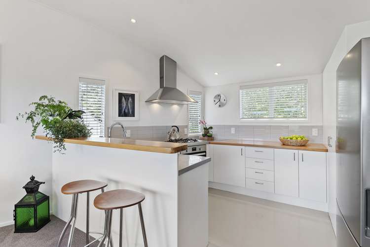 2/36 Pemberton Avenue Bayview_5