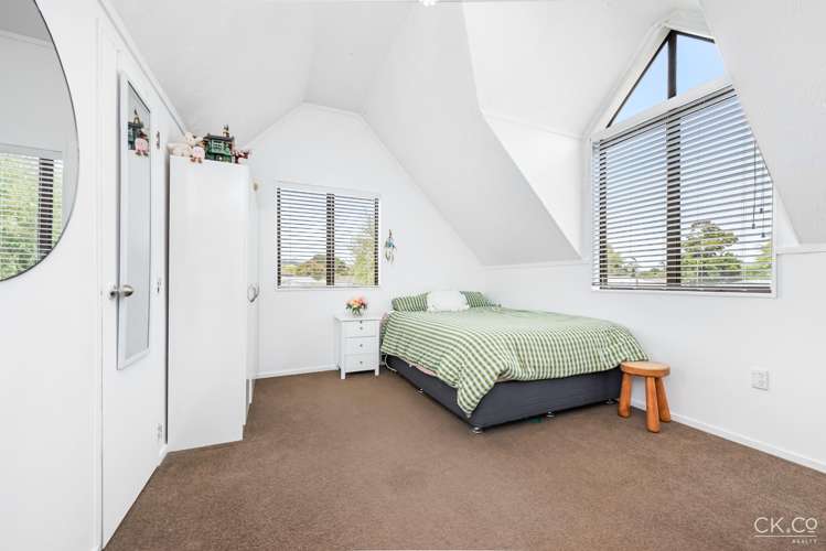 3 Laredo Grove Totara Park_9