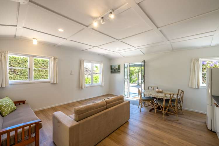 2 Hobson Terrace Onetangi_25