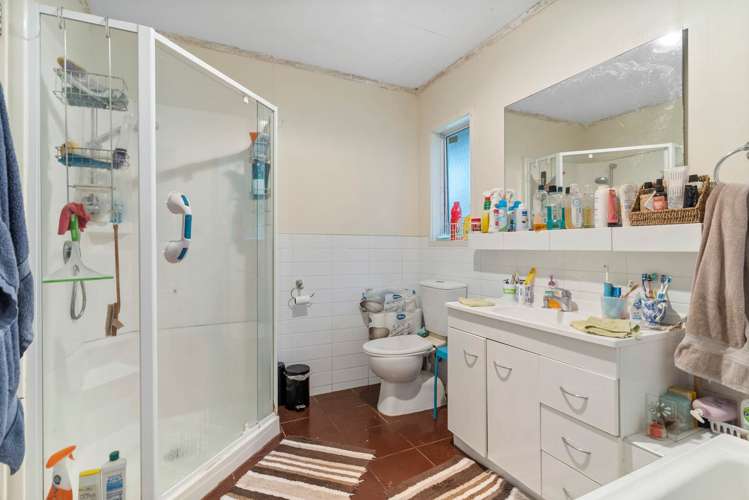 10 Sutton Crescent Papakura_11