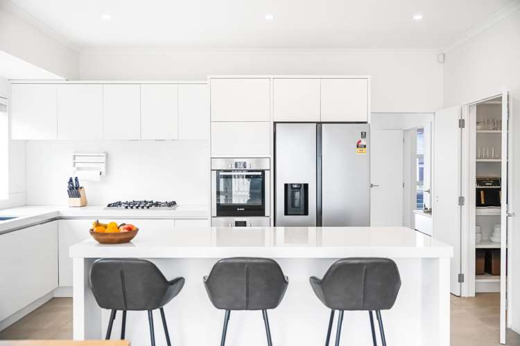 81 Colonial Drive Silverdale_3