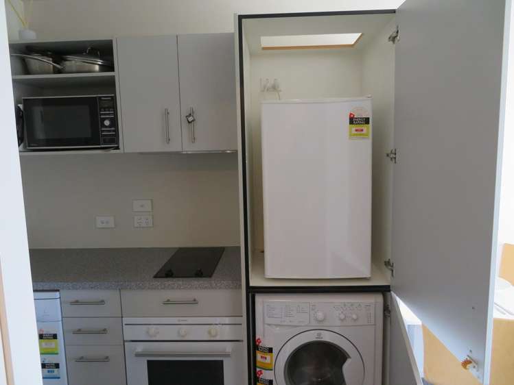 1105A/170 Taranaki Street 2185_2