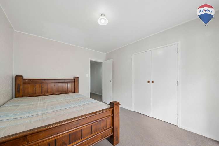 39 Thurleigh Grove Karori_18