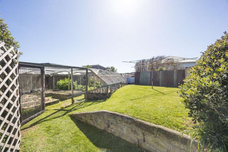9 Chrystal Street Foxton Beach_29