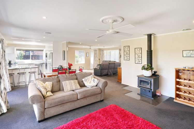 64 Roydon Drive Templeton_5