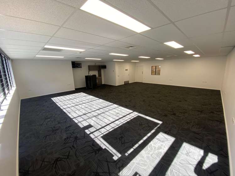 11/8 Islington Avenue Islington_11