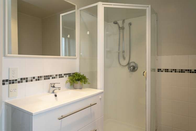 38 Harvey Street Waipahihi_21