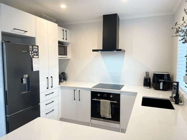 2-Bedroom in Hamilton East - Power and Wifi incl!