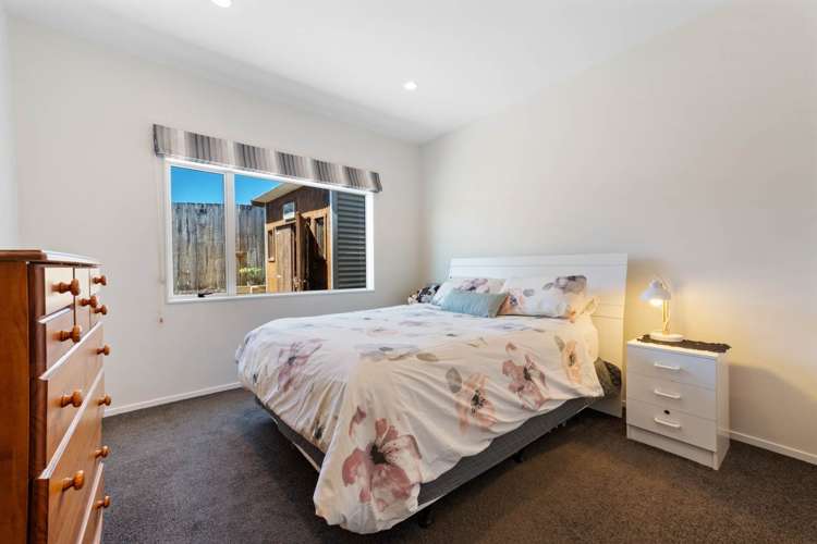 13 Red Oak Place Schnapper Rock_14