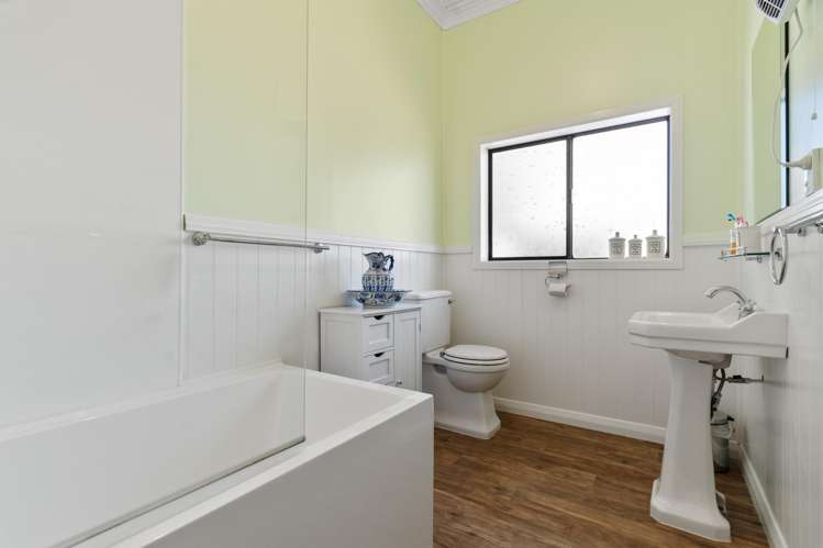 9 Garrison Street Carterton_14