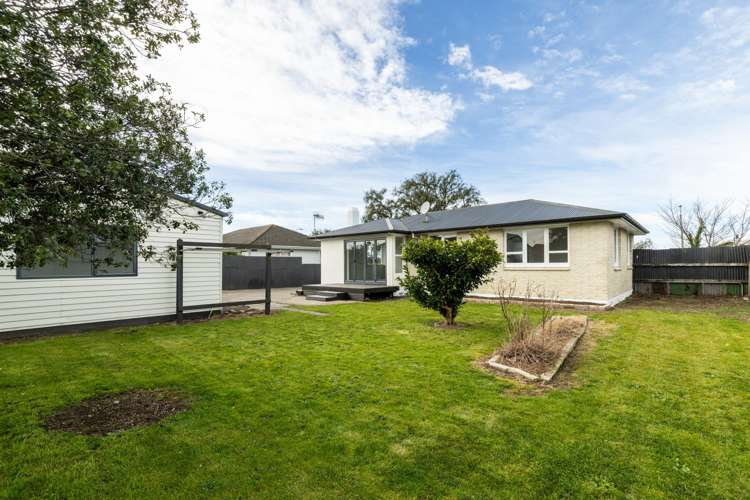 84 Chatham Road Flaxmere_13