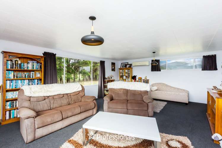 1712 State Highway 2 Kaitoke_14