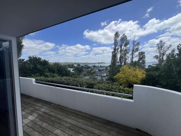 17A Beach Road Manly_23