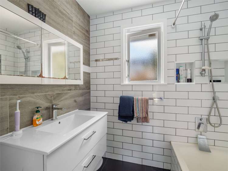 135 Clevedon Road Papakura_24