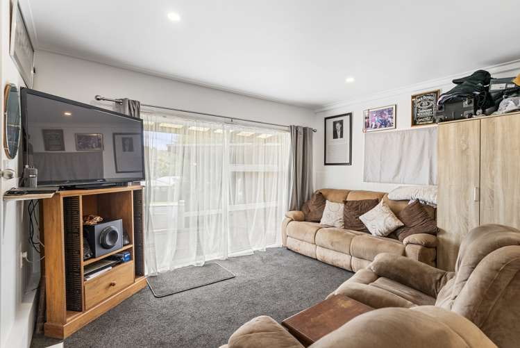 1/49 Archers Road Hillcrest_14