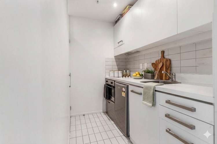 1607/10 Waterloo Quadrant City Centre_1