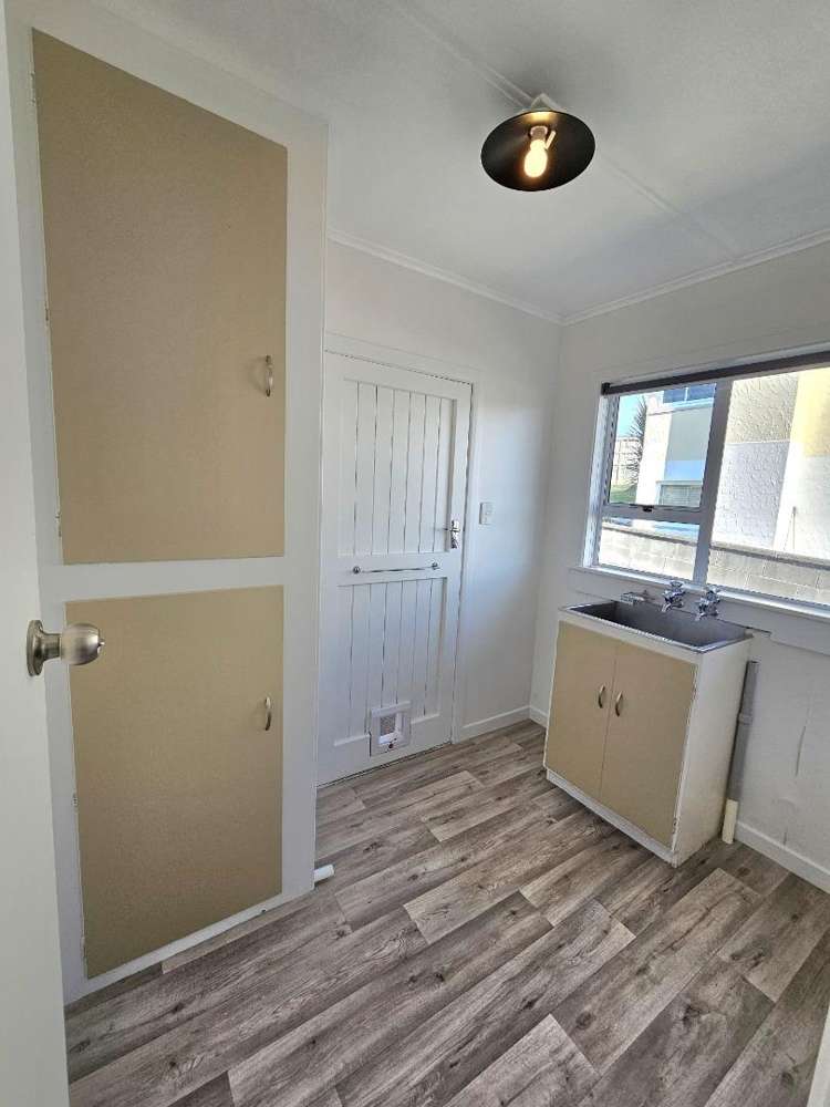 10 Paritutu Road 2164_20