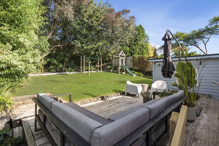 35 Seaview Terrace Mount Albert_16