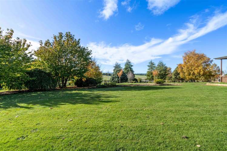 141 Mckinnon Road Gore Surrounds_32