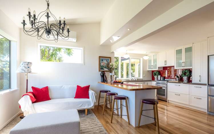 44 Queens Drive Oneroa_6