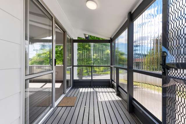 72 Vodanovich Road Te Atatu South_4