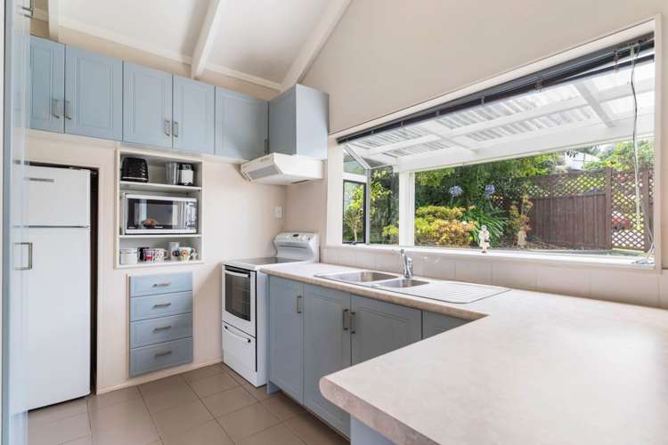 1/37 Teal Crescent Beach Haven_2