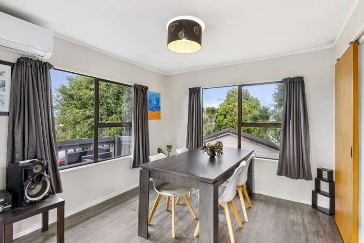 24 Sandgate Avenue Botany Downs_8