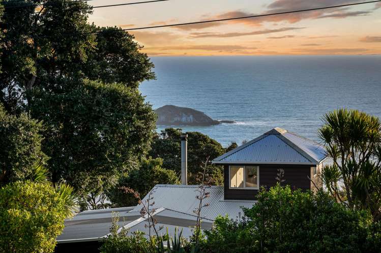 2 Ngatira Road Muriwai_47