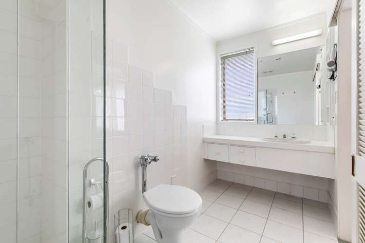 2 Fairsea Place Lynfield_9